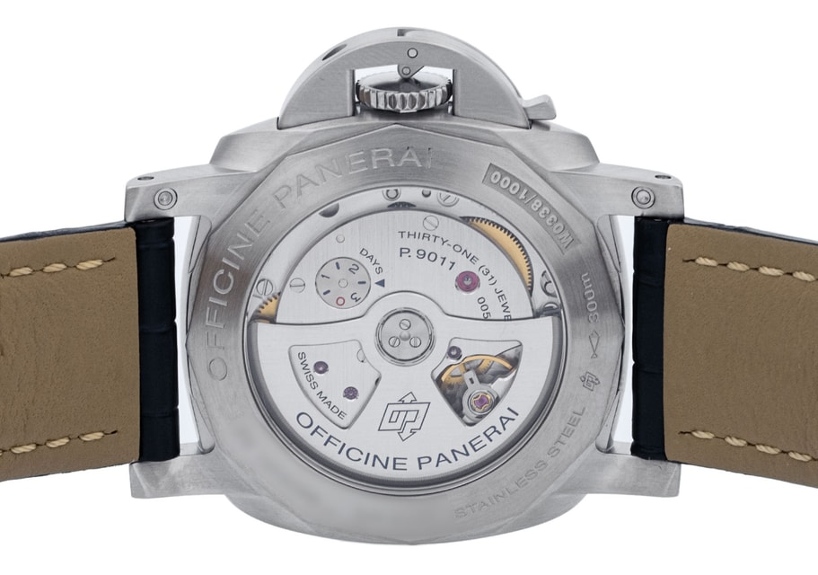 Panerai Luminor GMT PAM01033 Image 4